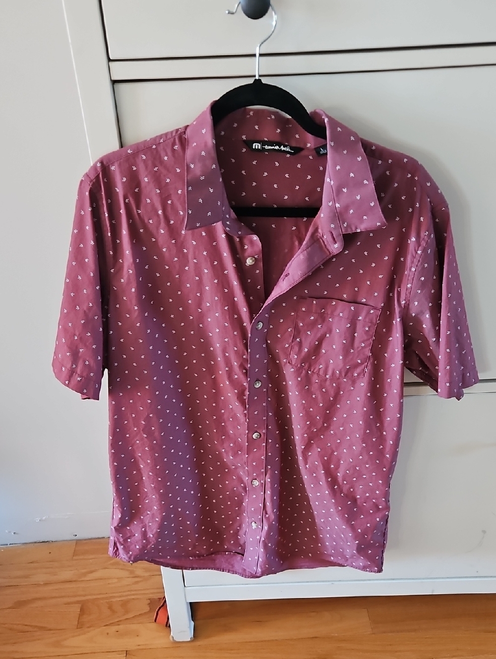 Travis Mathew Men's Short-Sleeve Button-Up Shirt in Dusty Rose with Micro Print